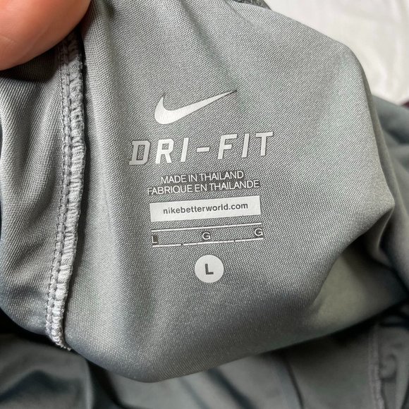 Nike Dri Fit Shorts - Picture 4 of 5
